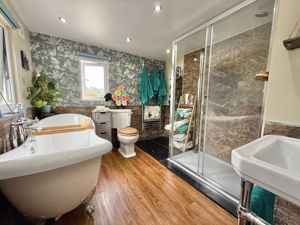 Photo 6- click for photo gallery